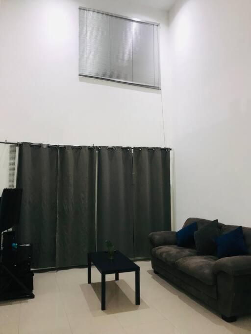 Casa Grande Y Comoda Cerca De Zona Industrial San Luis Potosí Exterior foto